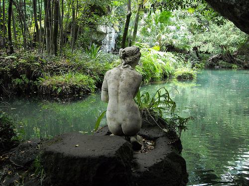 Giardino_Reggia_Caserta_VENERE_al_bagno.jpg