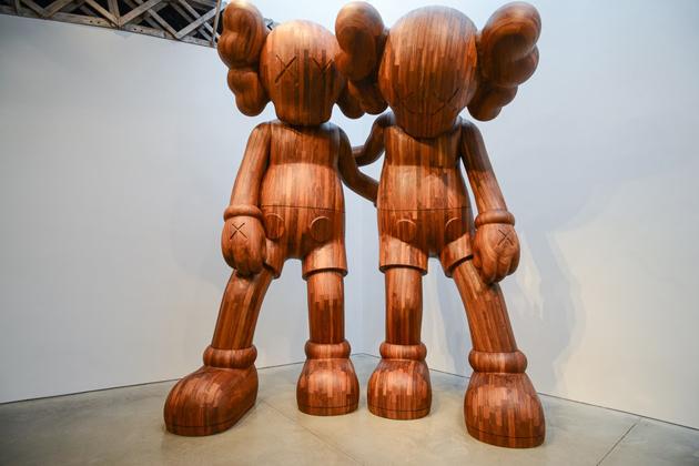 Kaws_topi_6.jpg