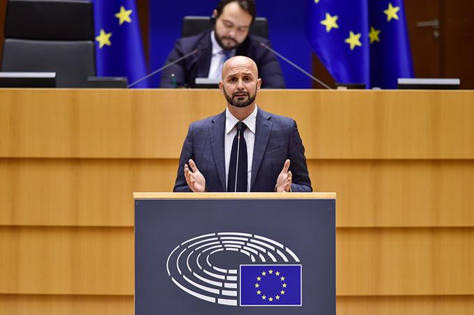 Nicola_Procaccini_parlamento_europeo.jpg