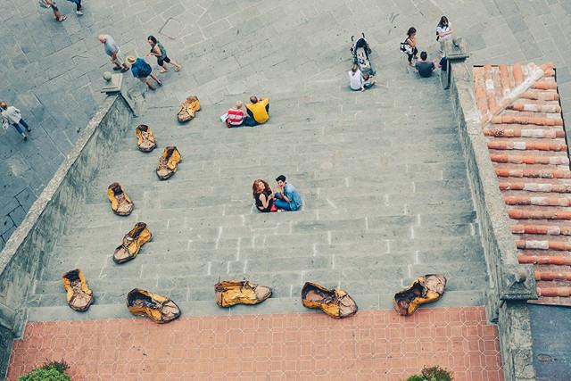 Scarpe_giganti_3.jpg