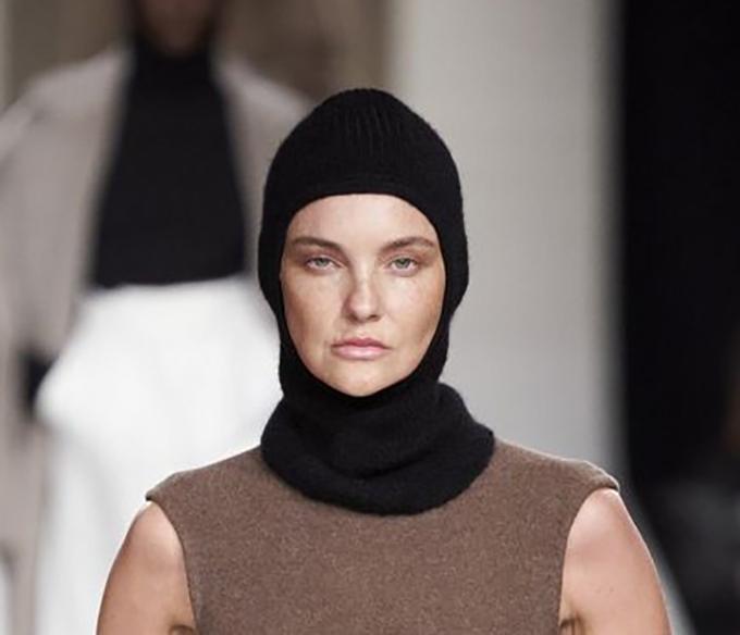 max_mara_balaclava.jpg