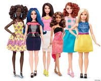 La nuova Barbie ora è come noi (tutte)